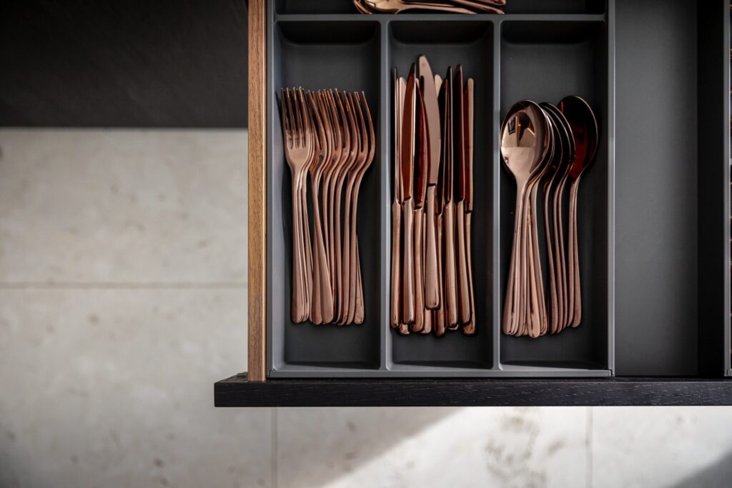 orderliness-orgalux-Ho4ymAUhBFs-unsplash-scaled